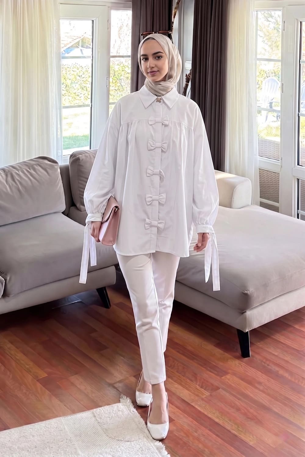 Lamelif Fiyonk Detaylı Ön Kapama Gömlek Beyaz