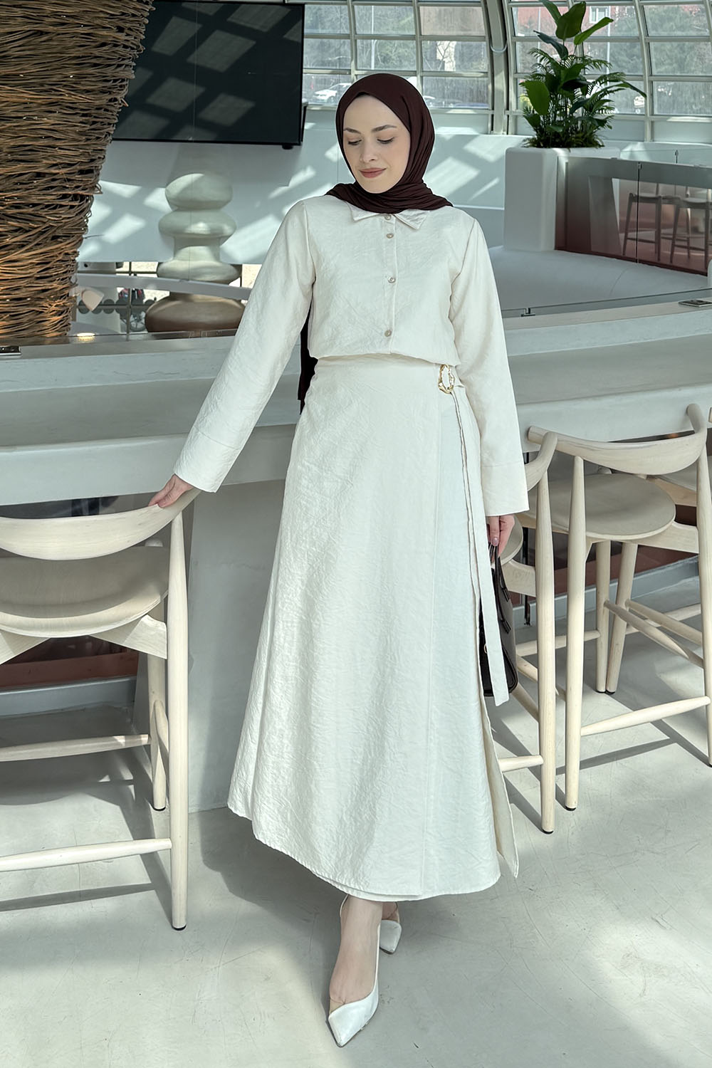 Lamelif Gold Toka Detaylı Etekli Takım Krem