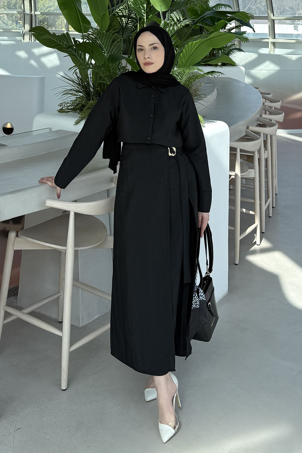 Lamelif Gold Toka Detaylı Etekli Takım Siyah