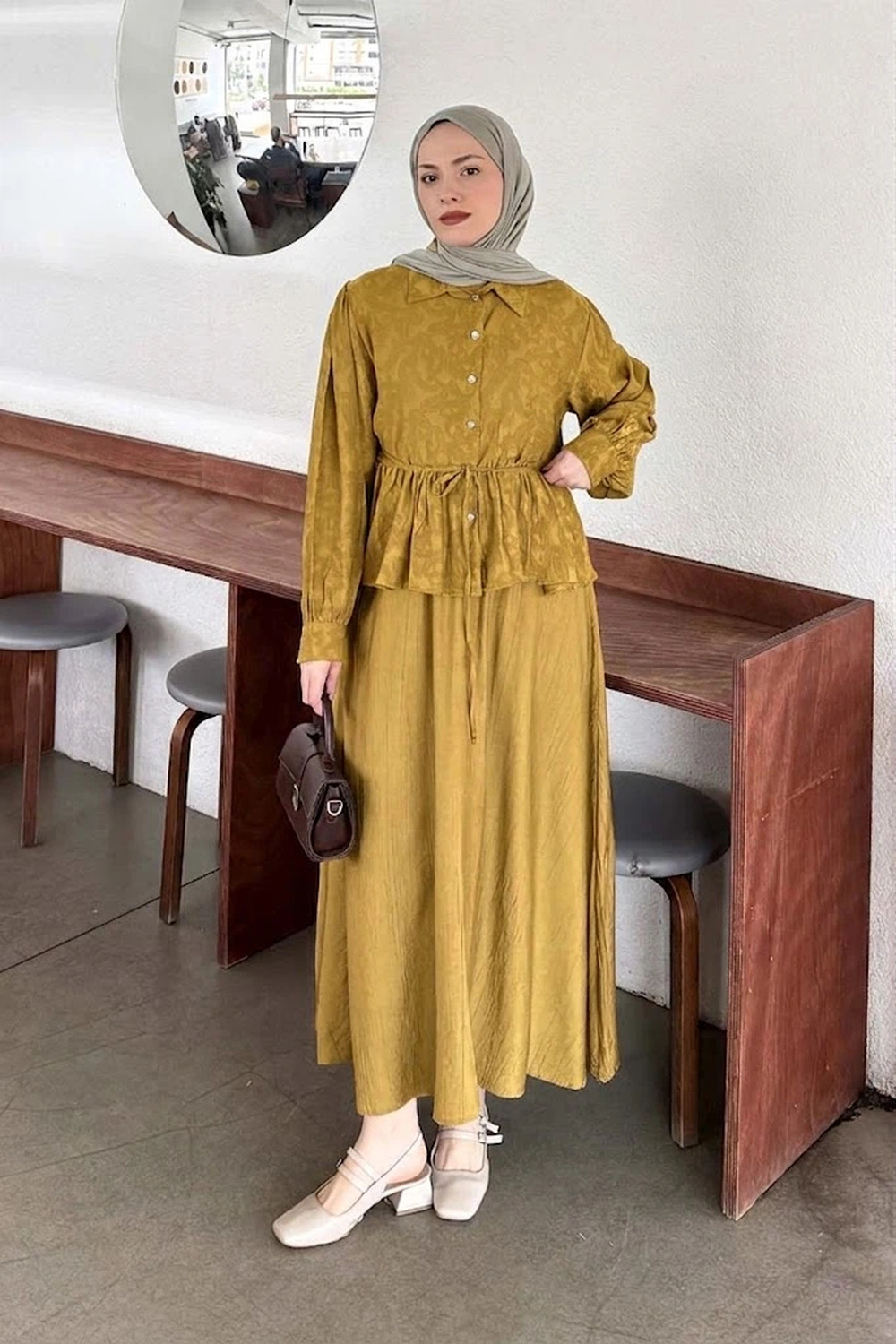 Lamelif Bağlama Detaylı Desenli Tesettür Takım Yağ Yeşili