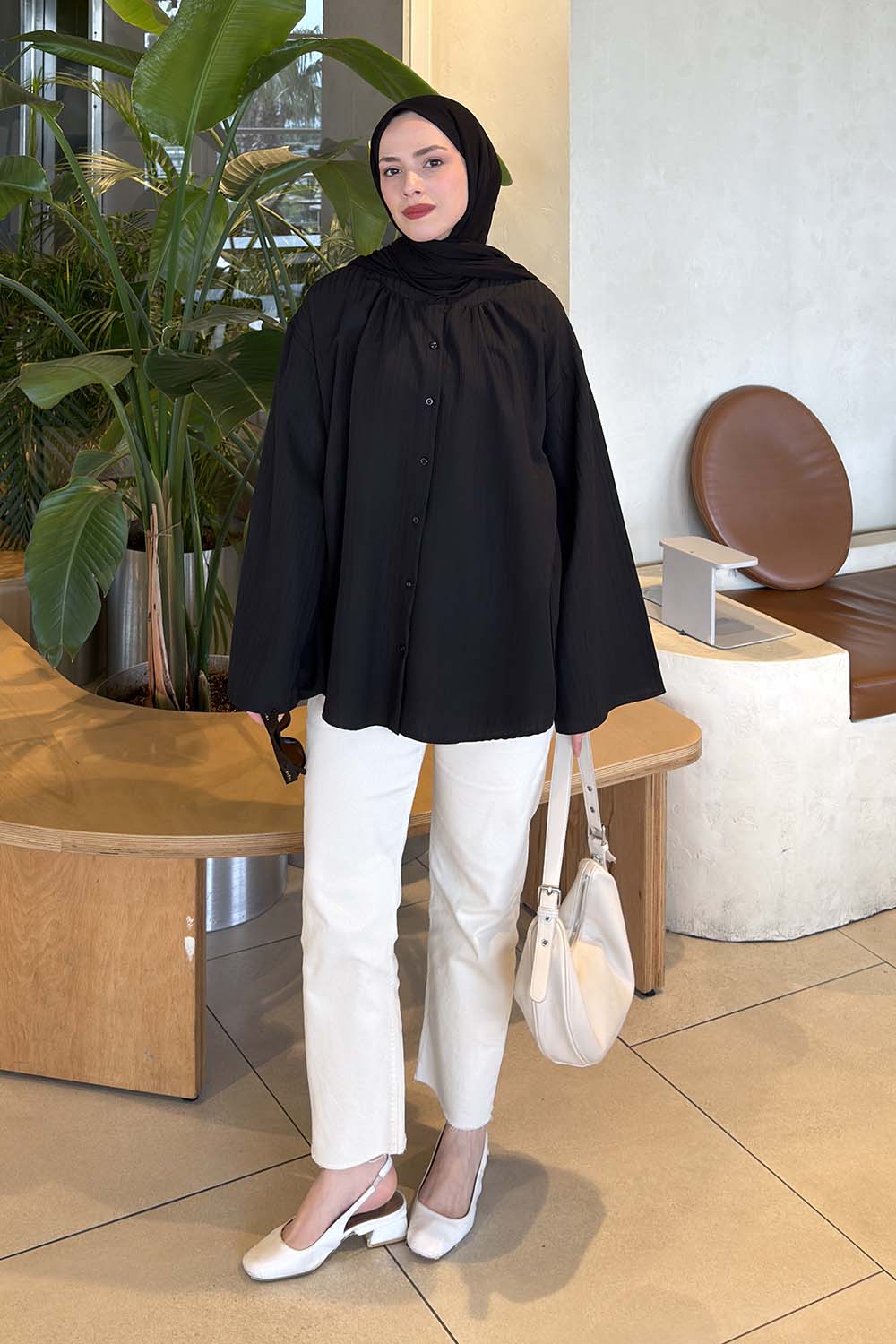 Lamelif Çizgi Detaylı Oversize Tesettür Gömlek Siyah