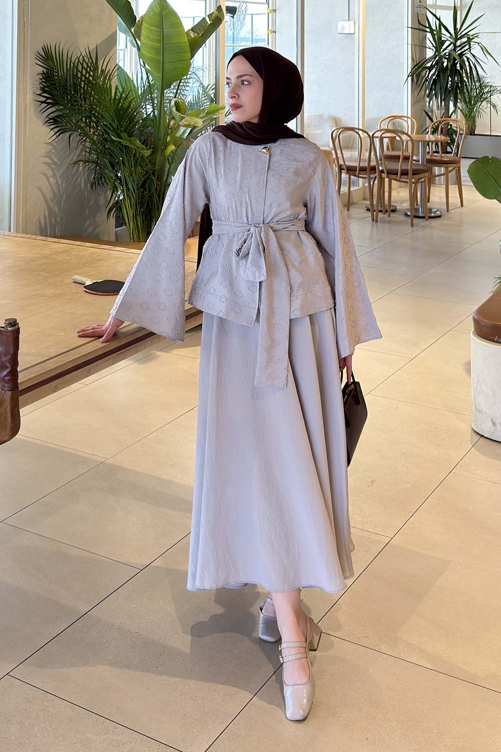 Lamelif Etekli Bağlamalı Takım Taş Rengi