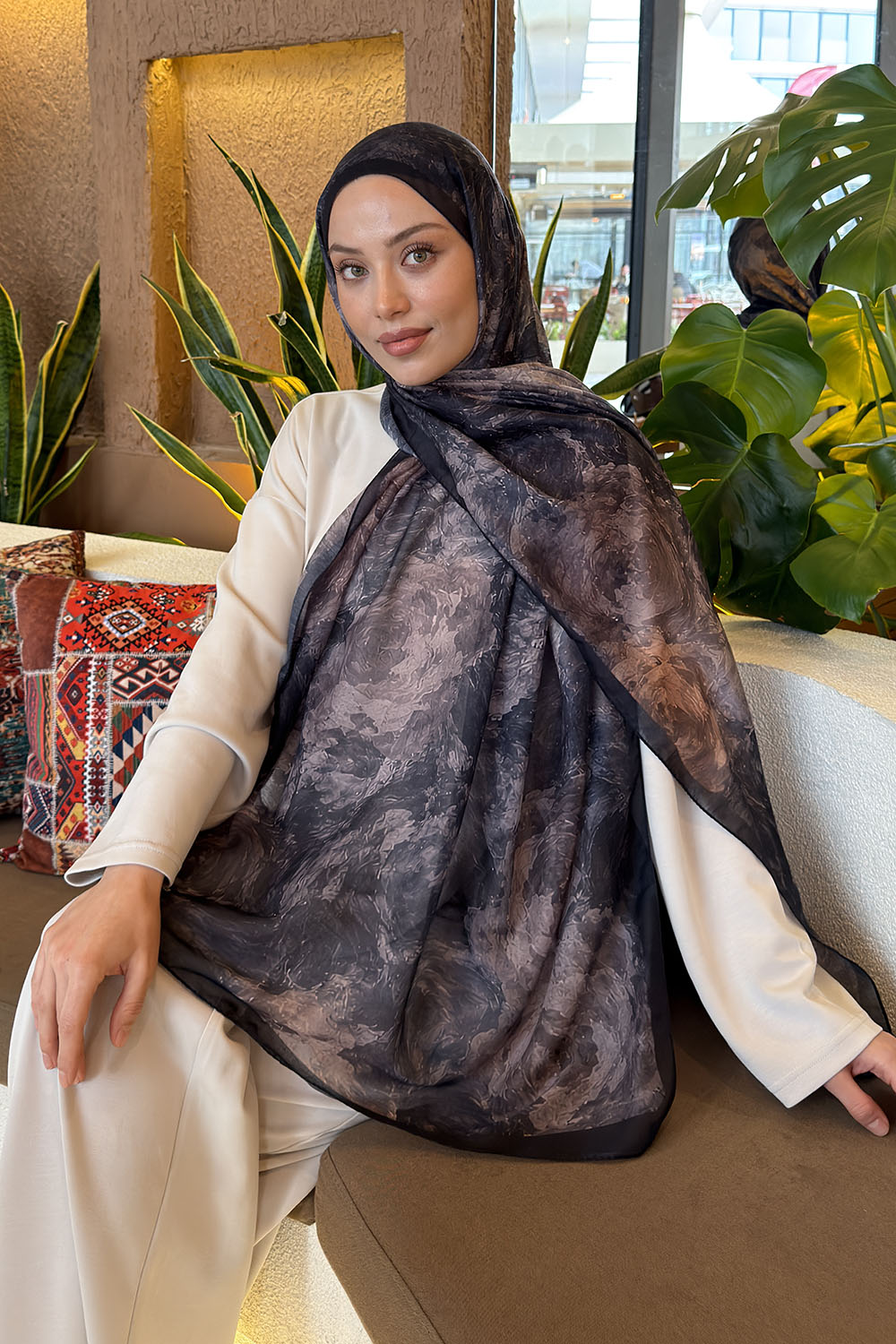 Lamelif Gül Çiçek Desen Ferah Şal Antrasit