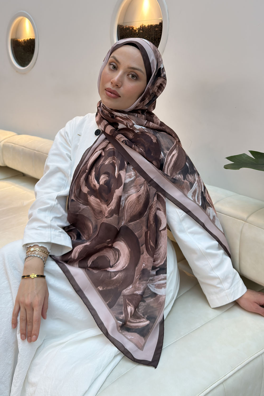 Lamelif Çiçek Desen Pamuk Şal Kahverengi