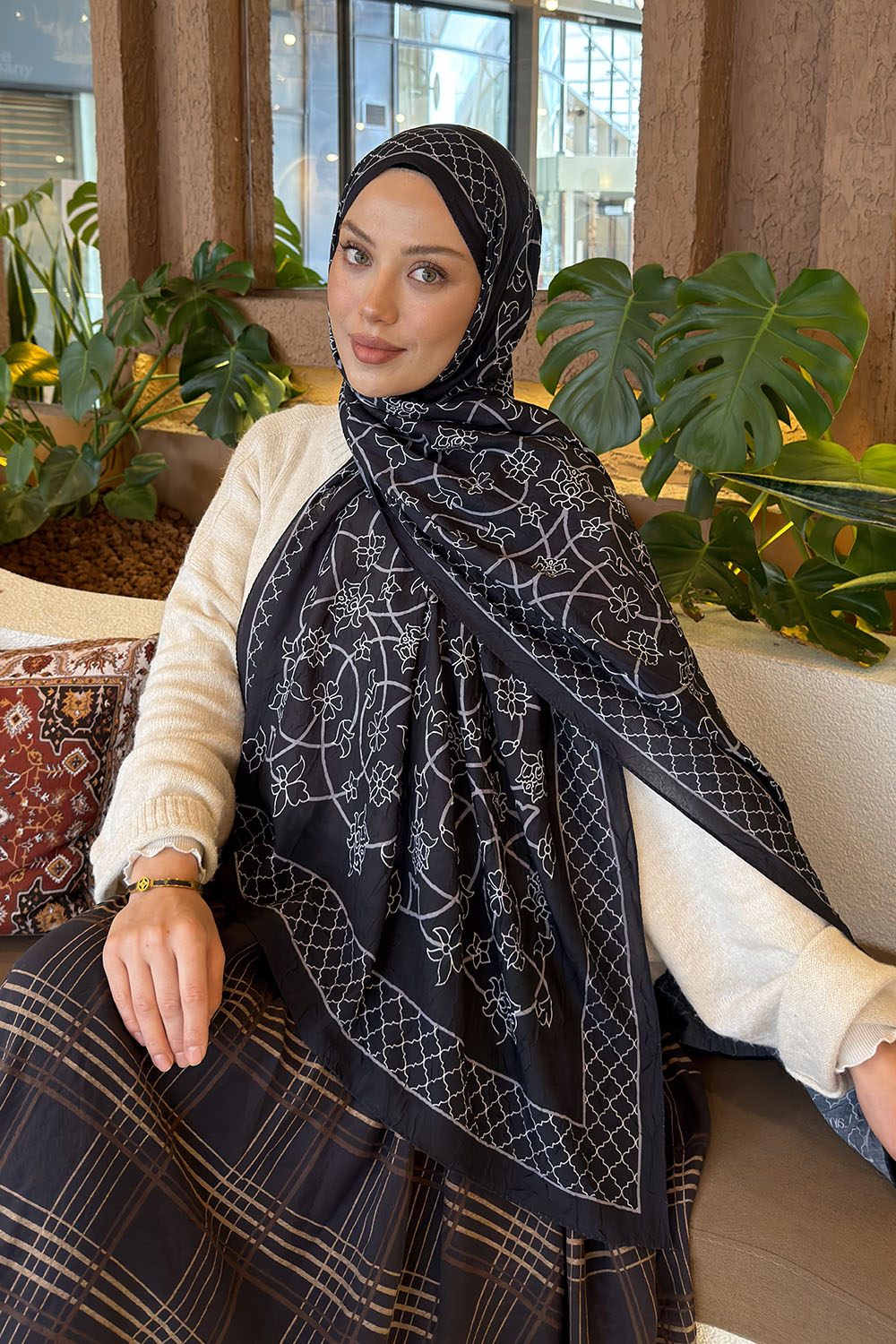 Black Cotton Fabric Flowering Shawl
