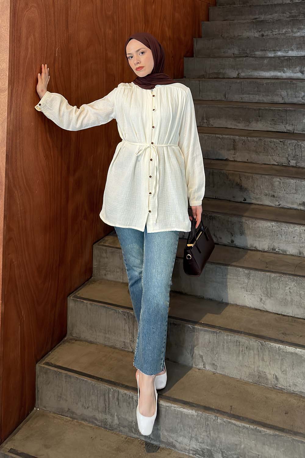 Lamelif Brit Düğmeli Müslin Gömlek Ekru