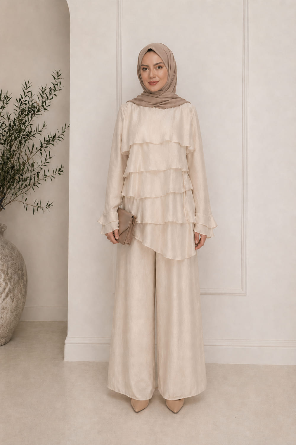 Lamelif Kat Detaylı Pantolonlu Takım Taş Rengi