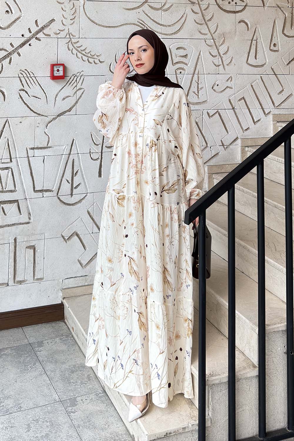 Lamelif Çiçek Desenli Elbise Krem