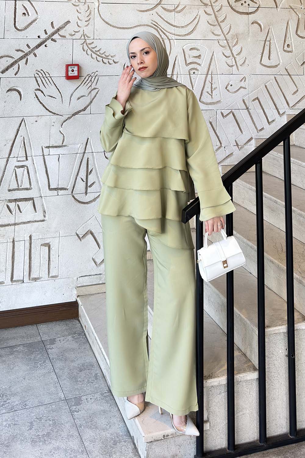 Plum Green Crew Neck Long Arm Cupra Regular Trousers Comfortable Suit