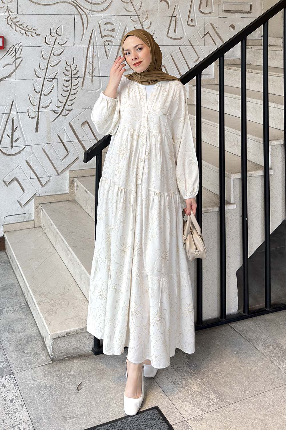 Lamelif Katleya Model İşlemeli Elbise Ekru