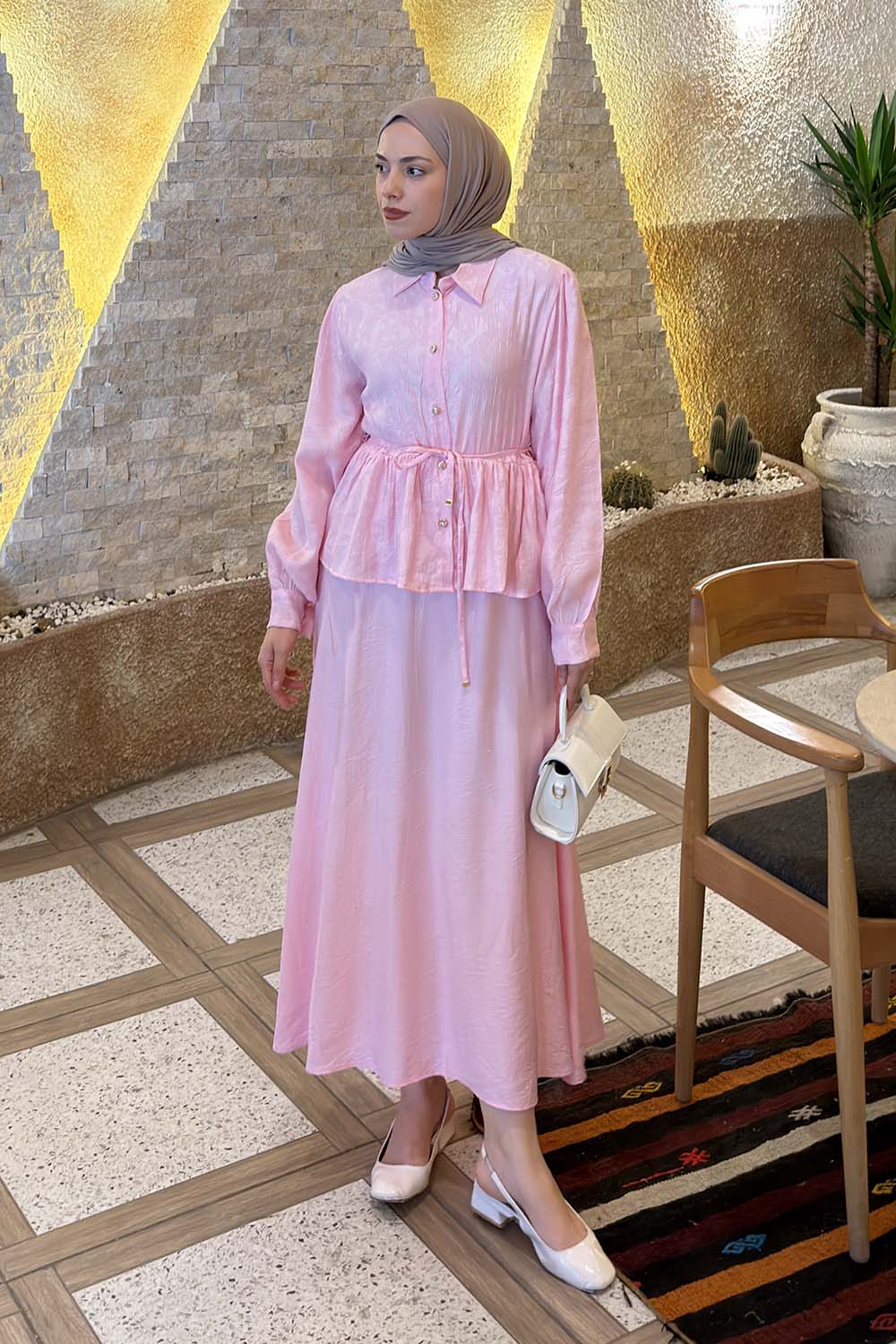 Lamelif Bağlama Detaylı Desenli Tesettür Takım Pembe