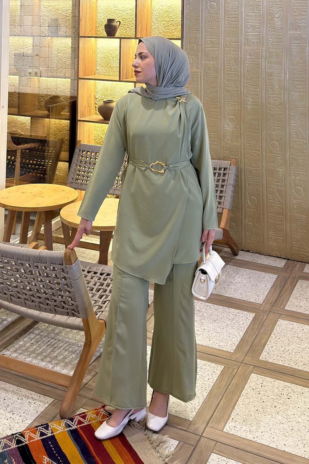 Plum Green Crew Neck Long Arm Cupra Regular Trousers Comfortable Suit