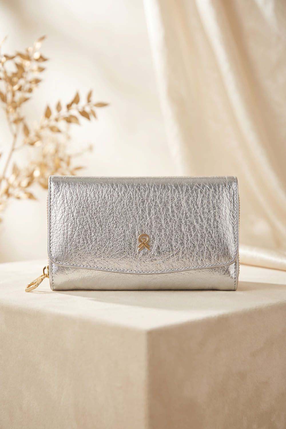 Silver Buckle Skin Hand Bag Bag