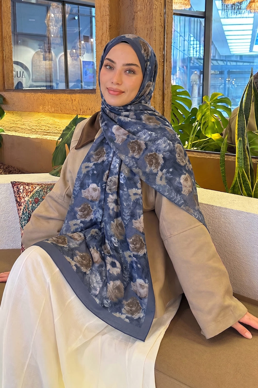 Lamelif Gül Çiçek Desen Lara Soft Şal Kot Mavi