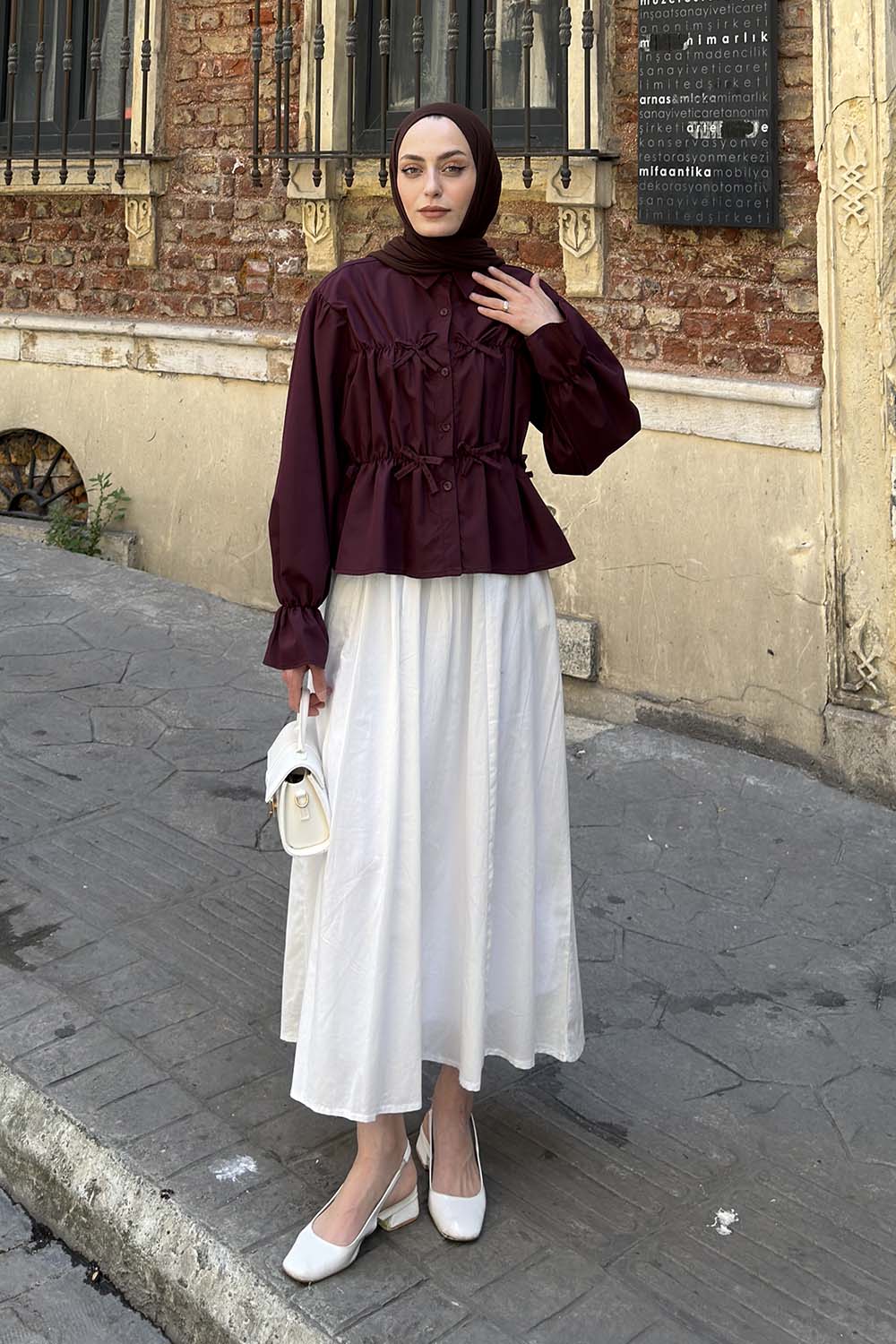 Plum Shirt Collar Long Arm Viscose Fabric Unprinted Shirt