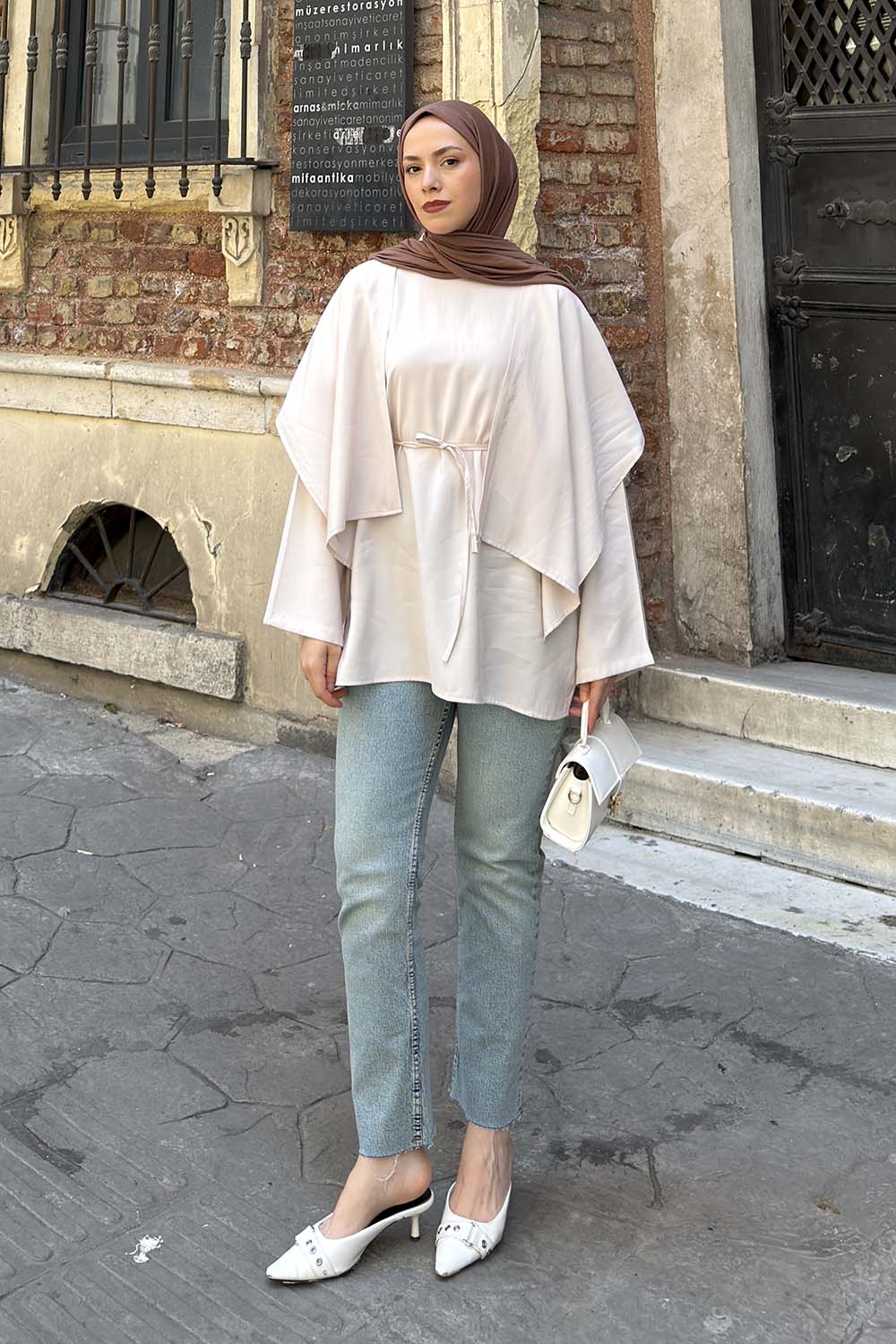 Lamelif Pelerin Detaylı Oversize Tunik Bej