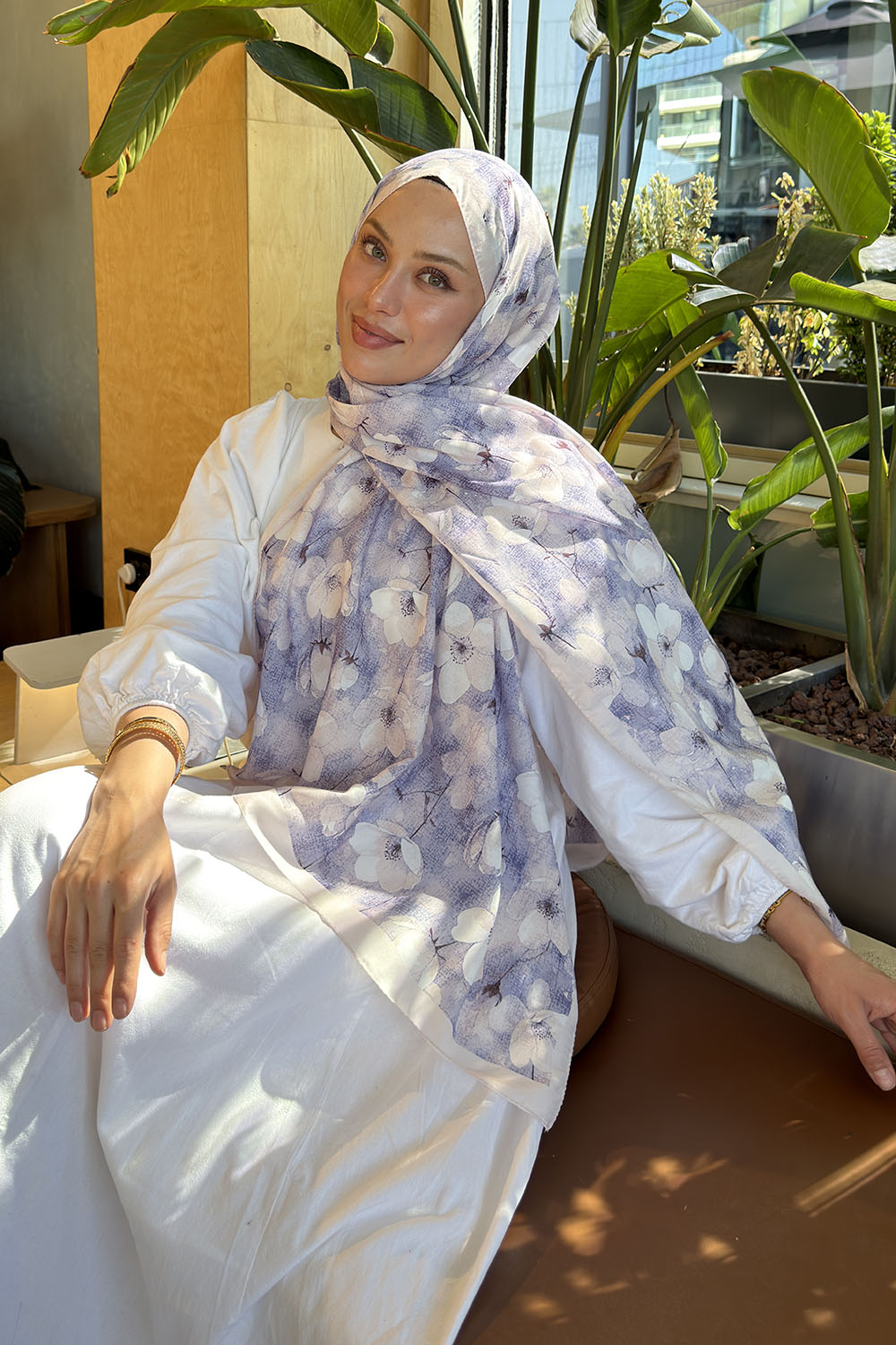 Lamelif Çiçek Desen Lara Soft Şal Lila