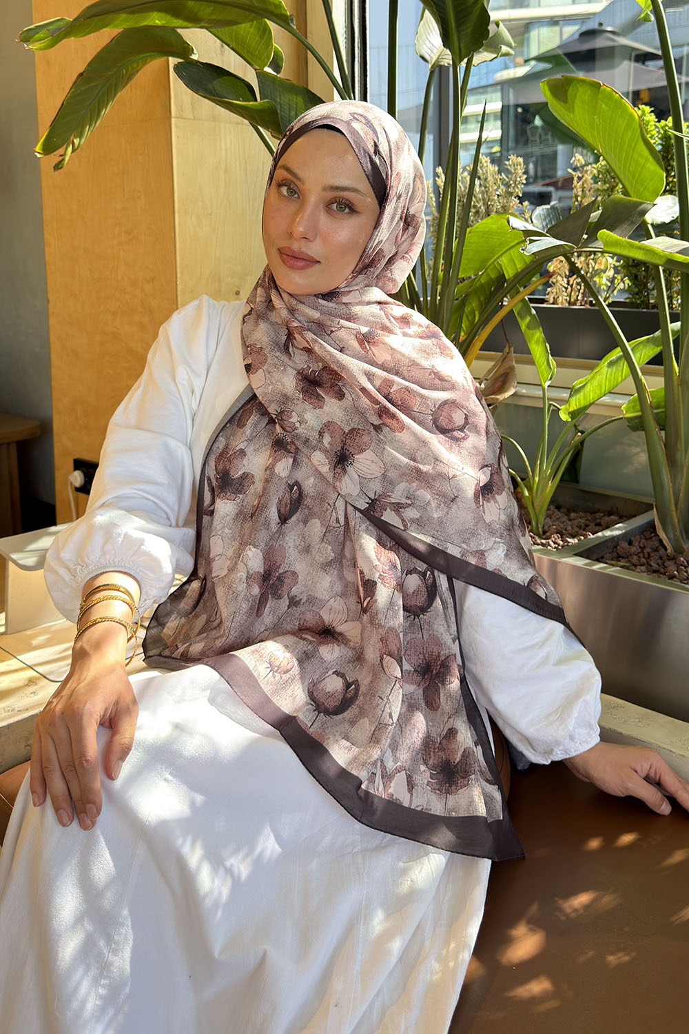 Lamelif Çiçek Desen Lara Soft Şal Vizon
