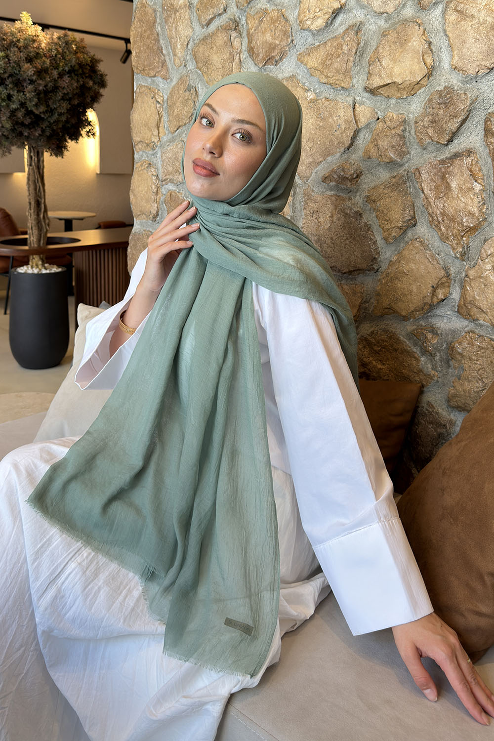 Plum Green Cotton Fabric Straight Shawl