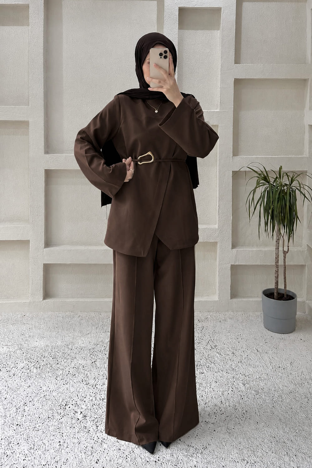 Bitter Brown Neckband Long Arm Elastan Polyester Regular Trousers Comfortable Suit