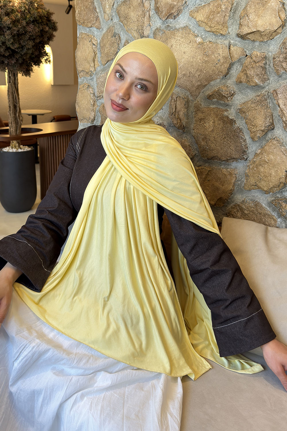 Pink Combed Fabric Straight Shawl