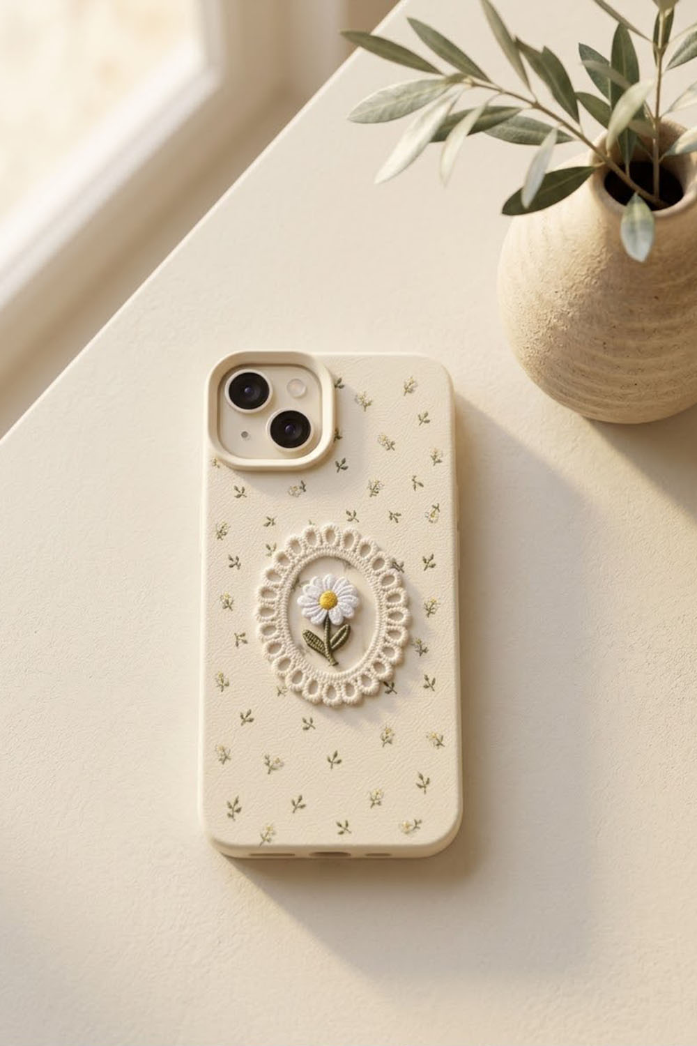 Lamelif iPhone13-14 Vision Trend Dantel Çerçeveli Nakış İşlemeli  Detaylı Kılıf