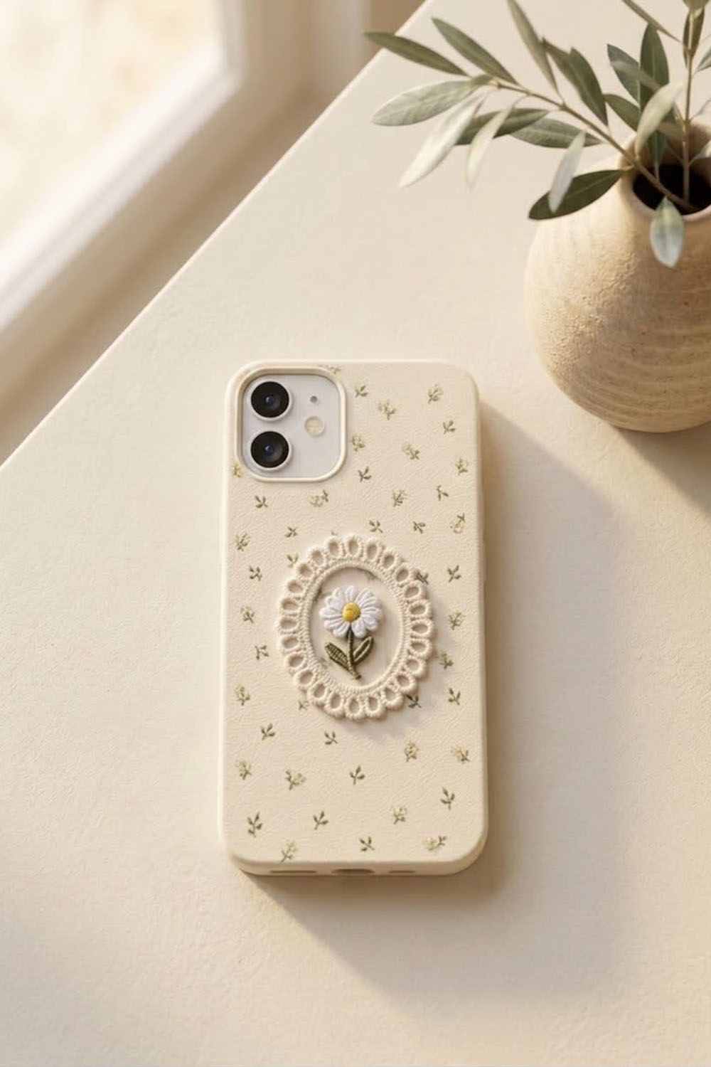Lamelif iPhone 11 Vision Trend Dantel Çerçeveli Nakış İşlemeli  Detaylı Kılıf