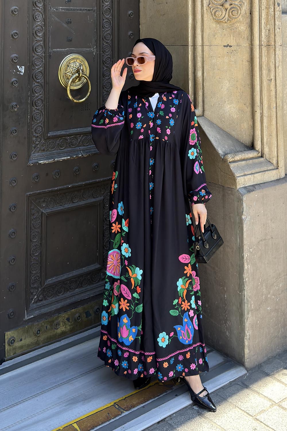 Lamelif Çiçek Detaylı Elbise Siyah