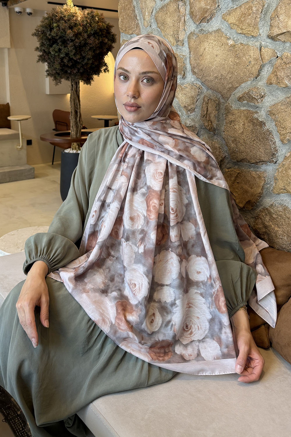 Lamelif  Botanik Çiçek Desen Lara Soft Şal Vizon