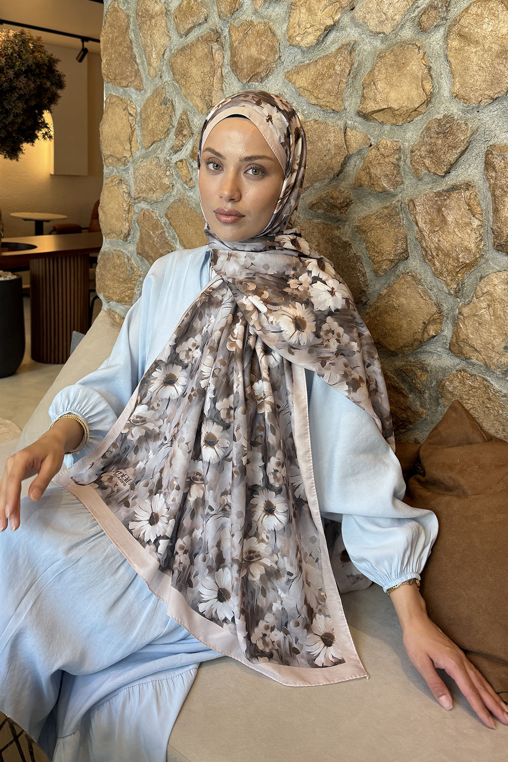 Lamelif Papatya Desen Lara Soft Şal Ekru
