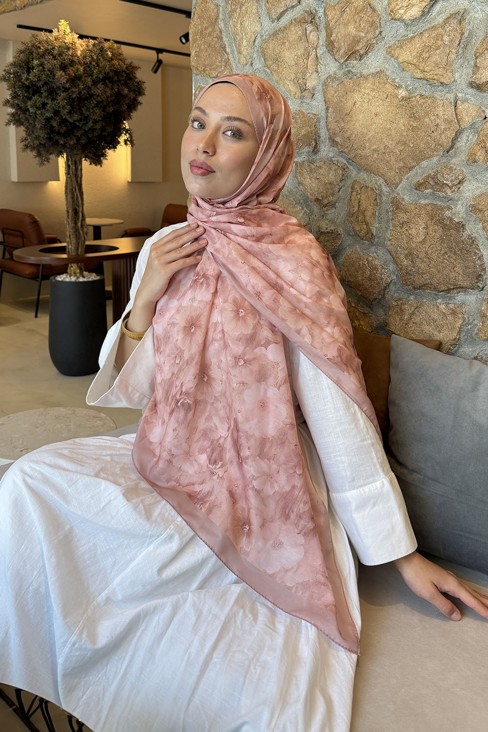Lamelif Flower Desen Lara Soft Şal Pudra