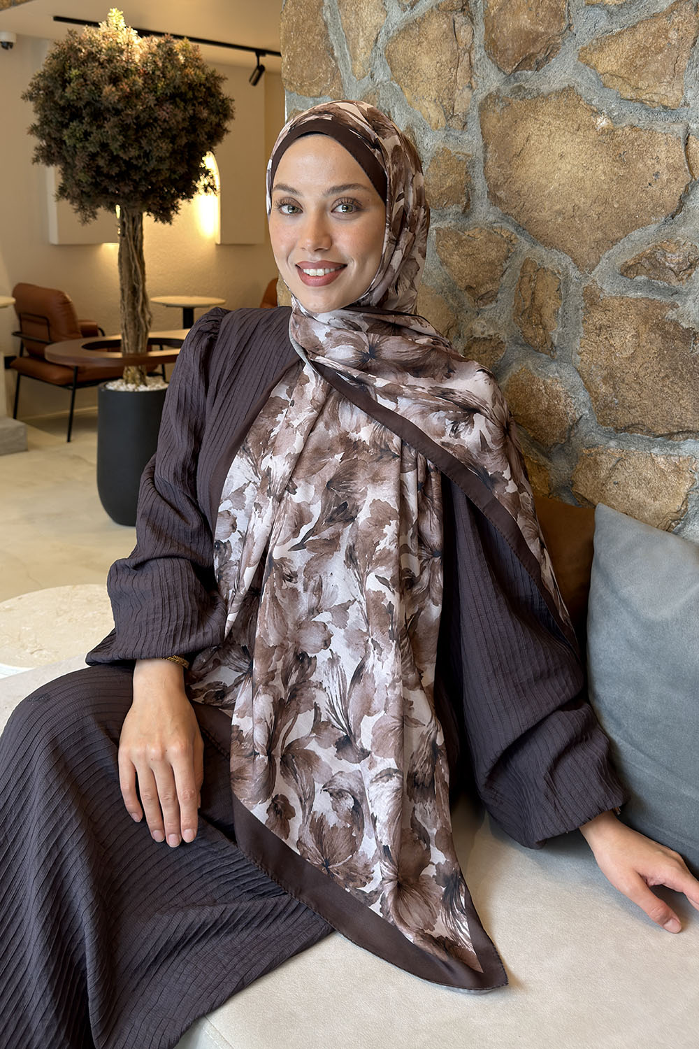 Lamelif Lale Desen Lara Soft Şal Acı Kahve
