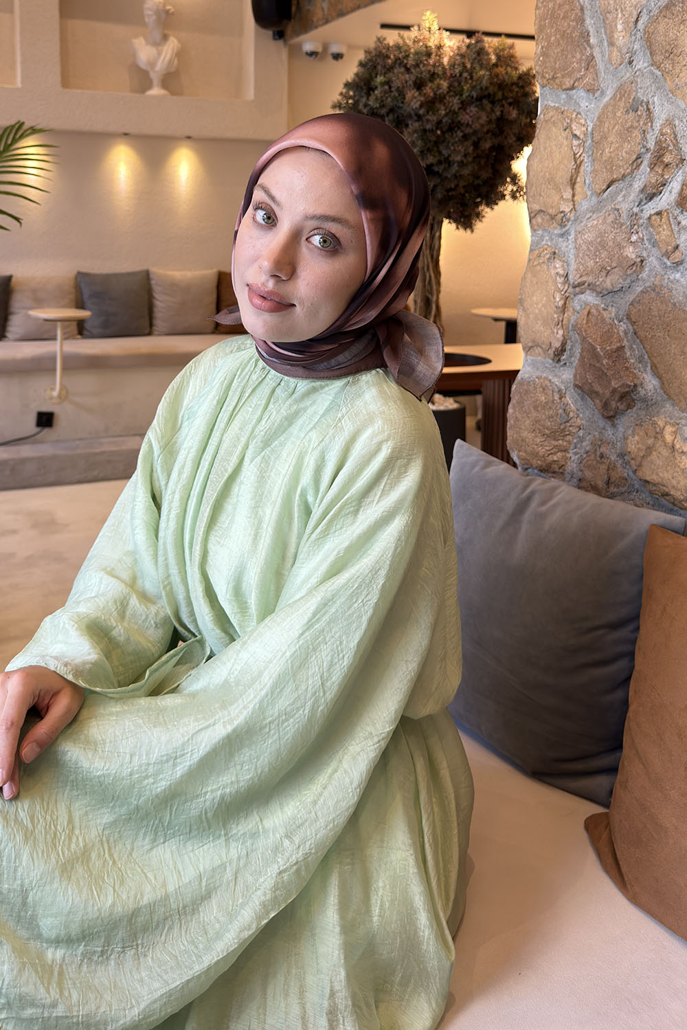 Lamelif Batik Desen Soft Eşarp Sütlü Kahve
