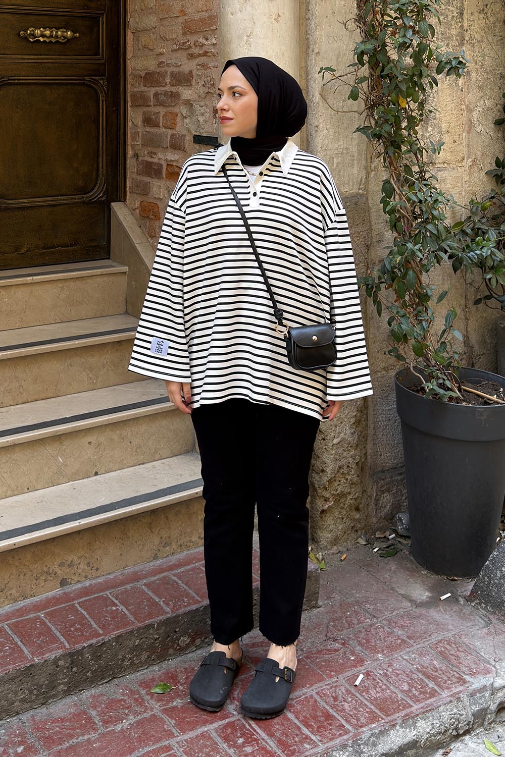 Black Polo Neck Collar Cotton Fabric Unprinted Tunic