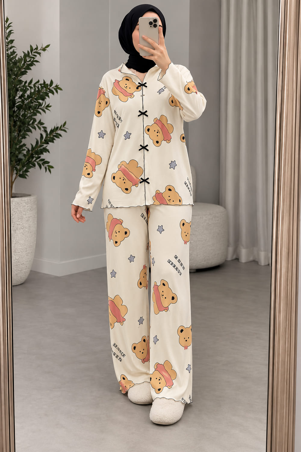 Lamelif Ayıcık-Yıldız Desenli Fiyonk Detaylı Pijama Takımı