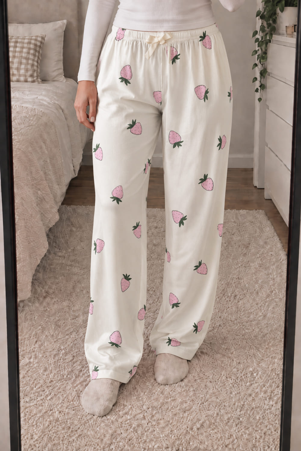 Lamelif Milan Kumaş Pembe Çilek Desenli Pijama Altı