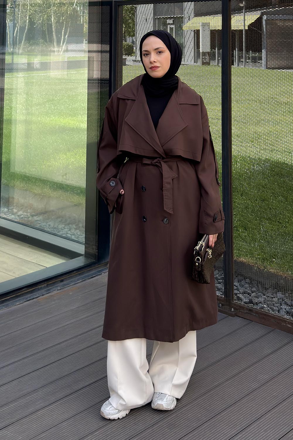 Lamelif Pelerin Detaylı Oversize Trenç Kahverengi