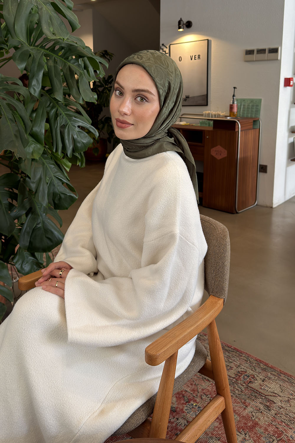 Lamelif CC Desen Ayrobin Floş Jakar Eşarp Haki
