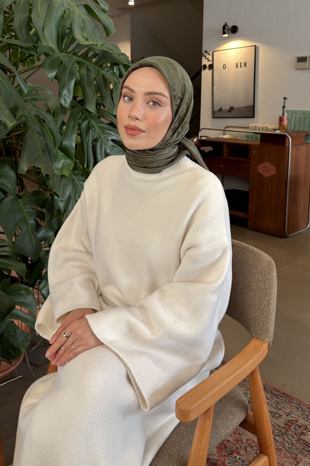 Lamelif GG Desen Ayrobin Floş Jakar Eşarp Haki