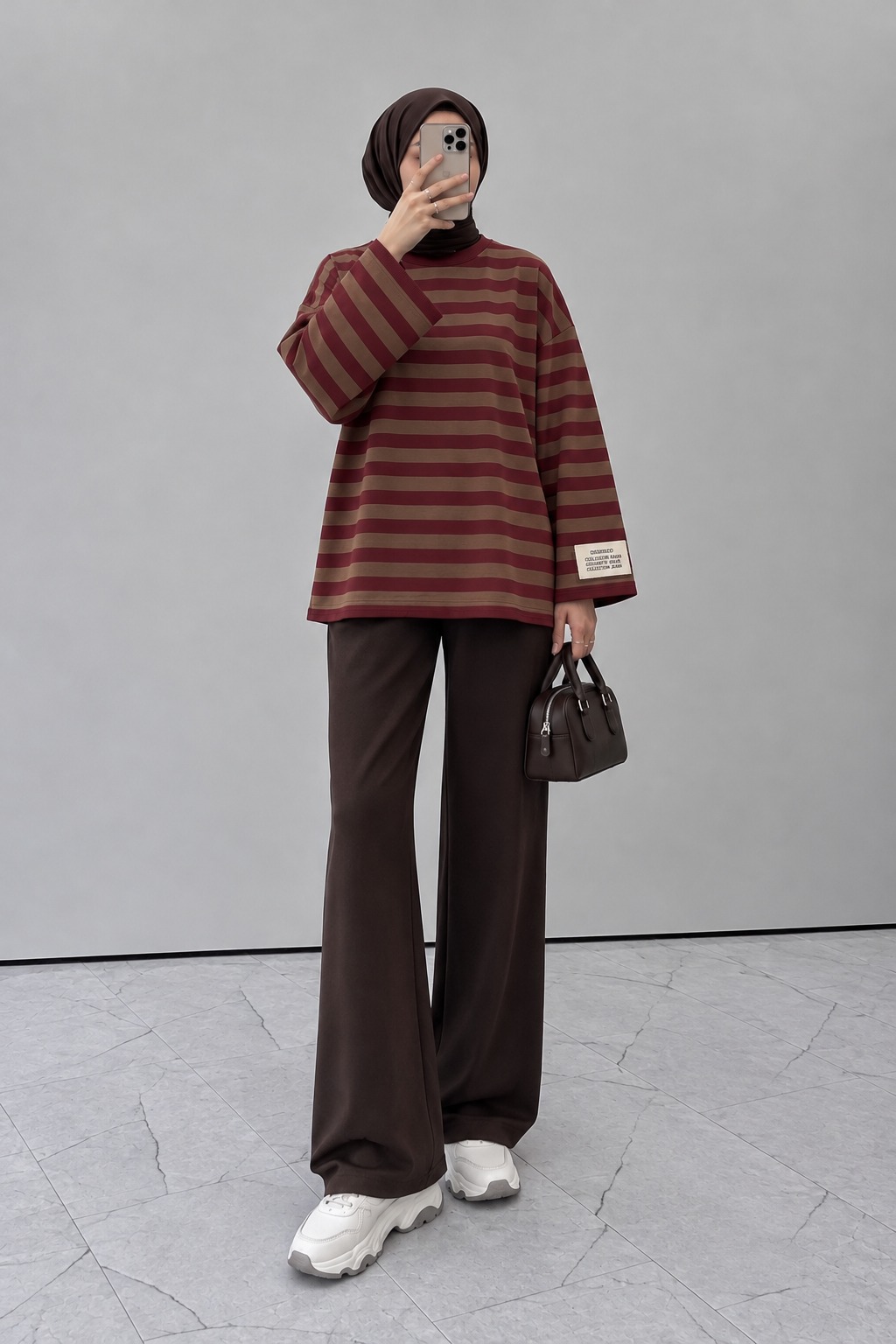 Brown Crew Neck Long Arm Printed Sweatshirt