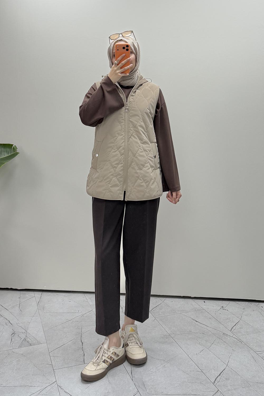Mink Hood Neck Sleeveless Arm With Zipper Unprinted Vest