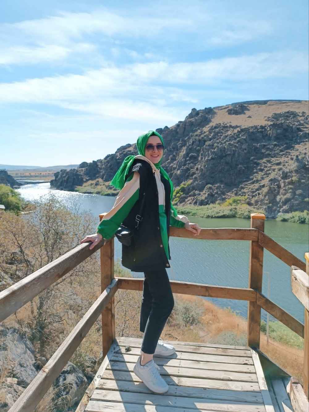 Modalamelif  Kapüşonlu Kapitone Yelek Siyah