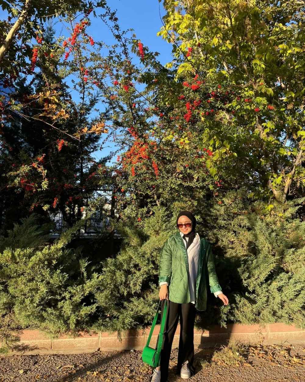 Modalamelif Kapüşonlu Kapitone Mont Yeşil