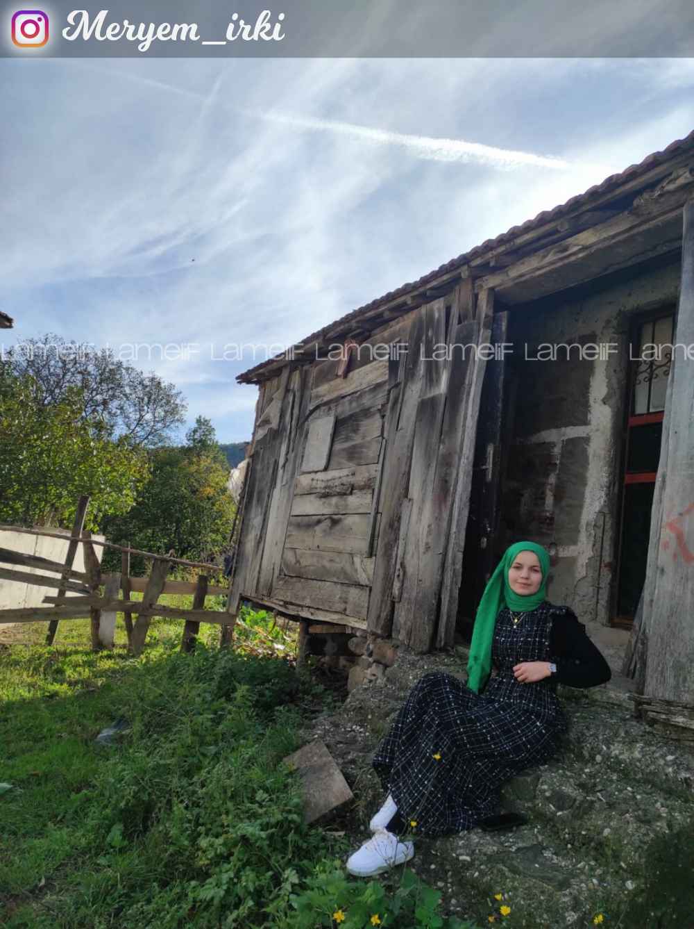 Lamelif  Sıfır Kol Detaylı Tesettür Elbise Siyah