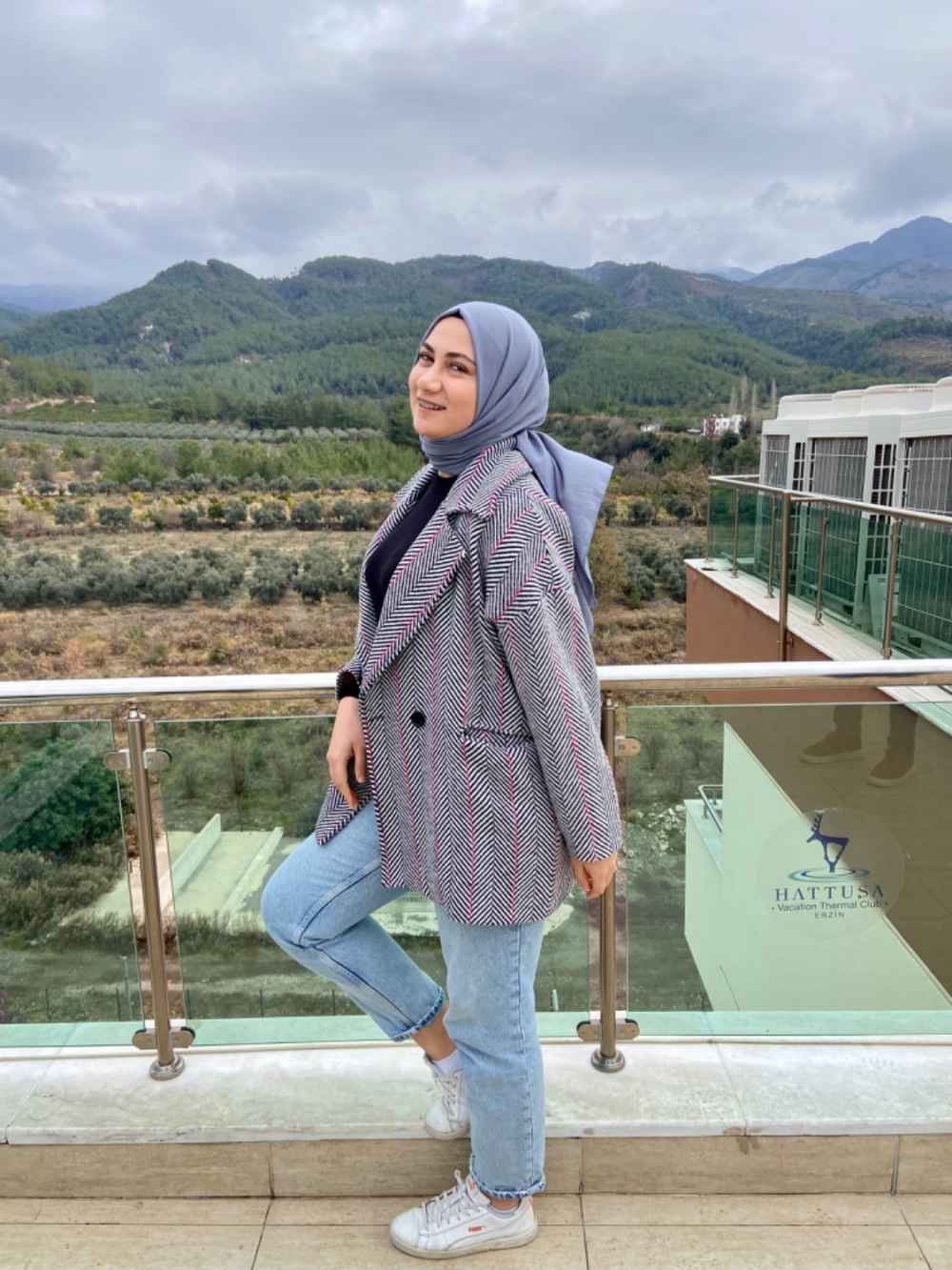 Modalamelif Düğmeli Oversize Çizgili Kaban Siyah-Fuşya