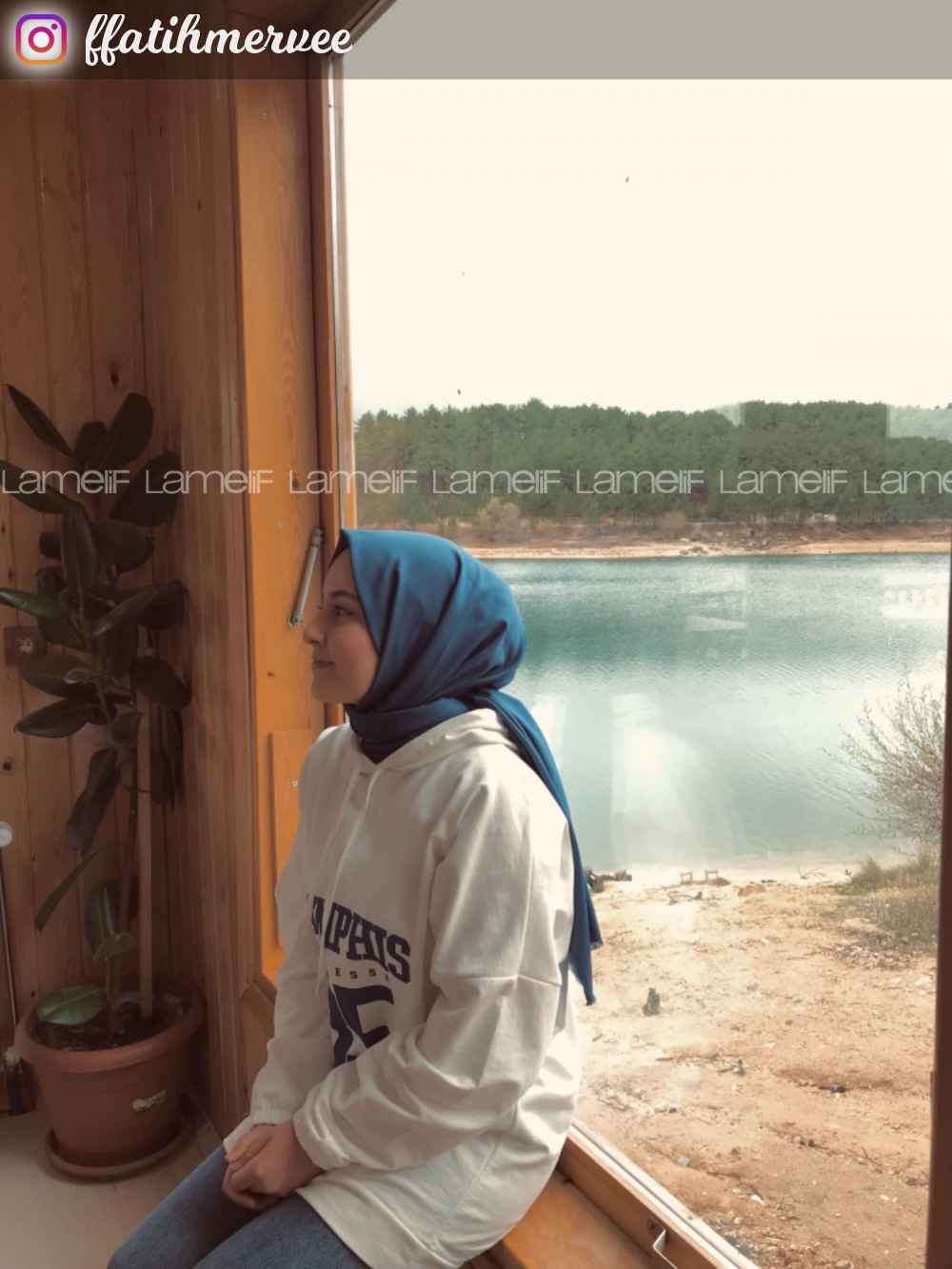 Lamelif Koyu İndigo İnce Keten Şal