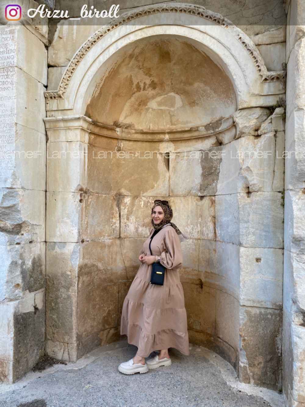 Modalamelif Kat Volanlı Balon Kol Elbise Camel