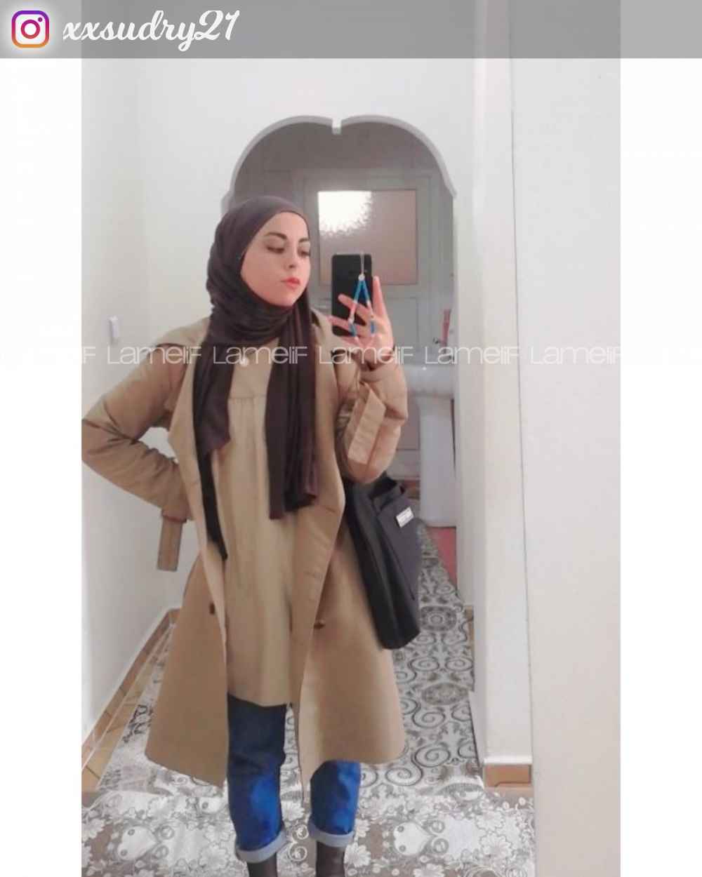 Bitter Brown Combed Fabric Straight Shawl