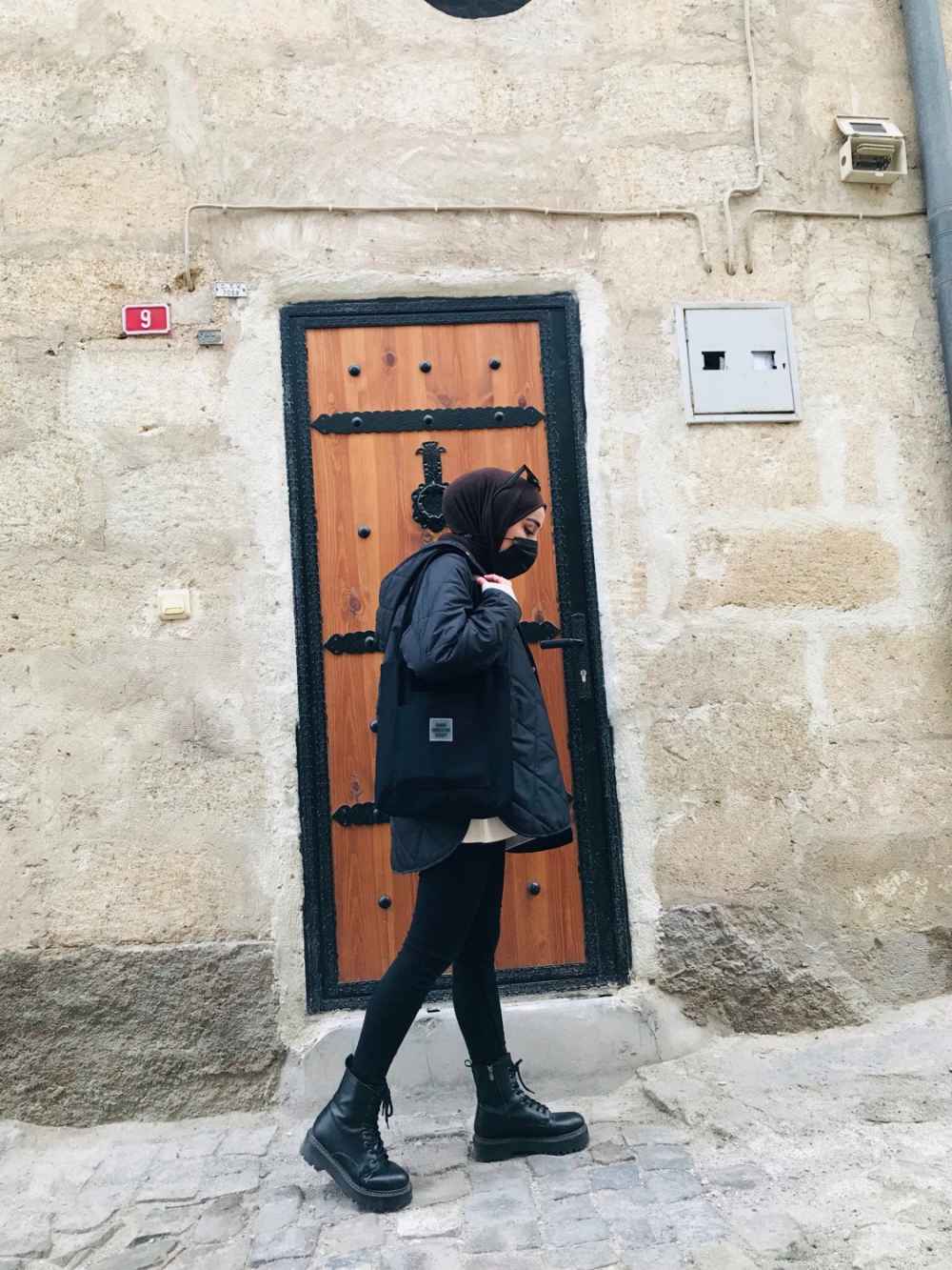 Bitter Brown Combed Fabric Straight Shawl