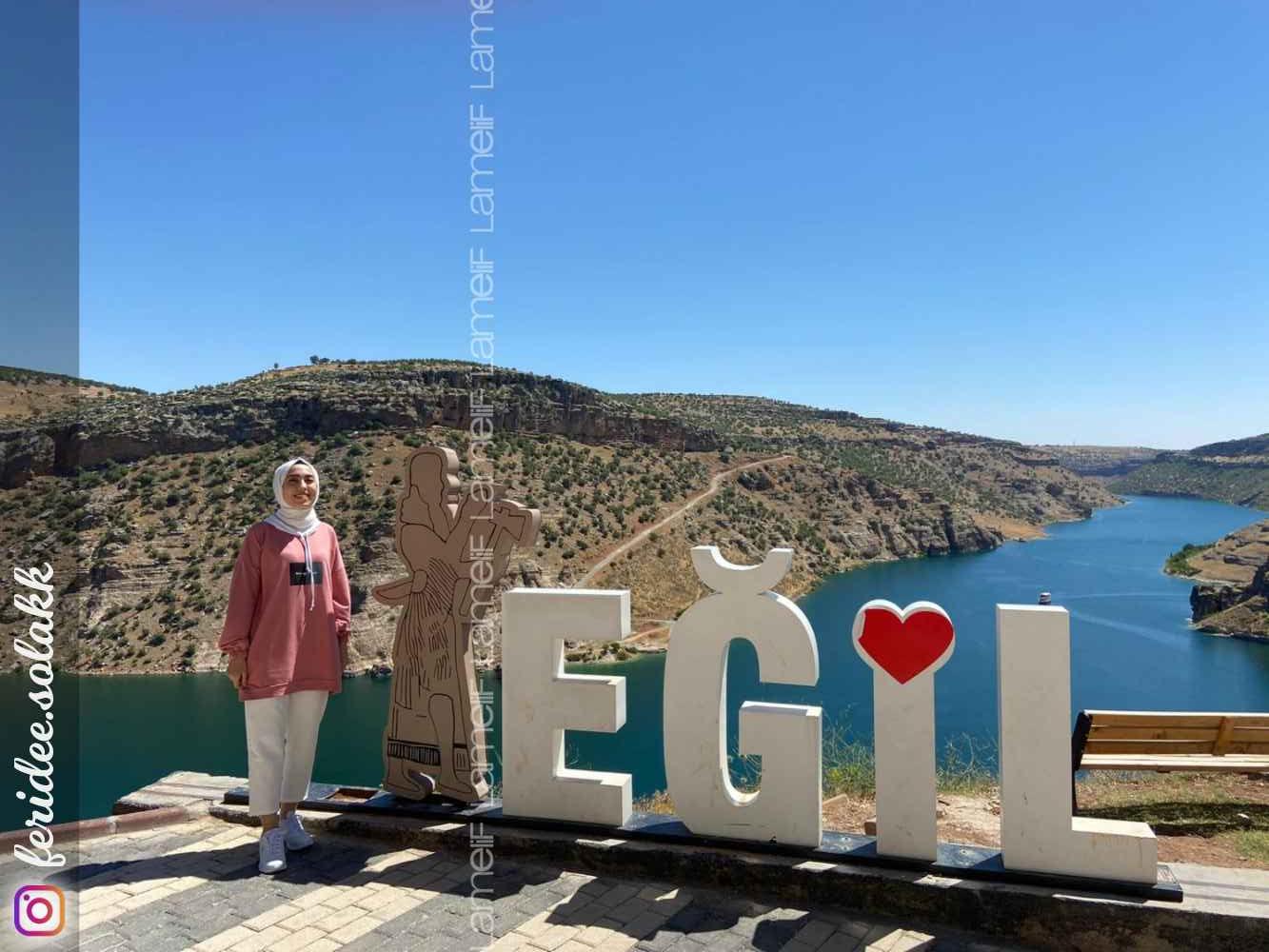 Modalamelif Önü Yazı Baskılı Garnili İkili Takım Pudra